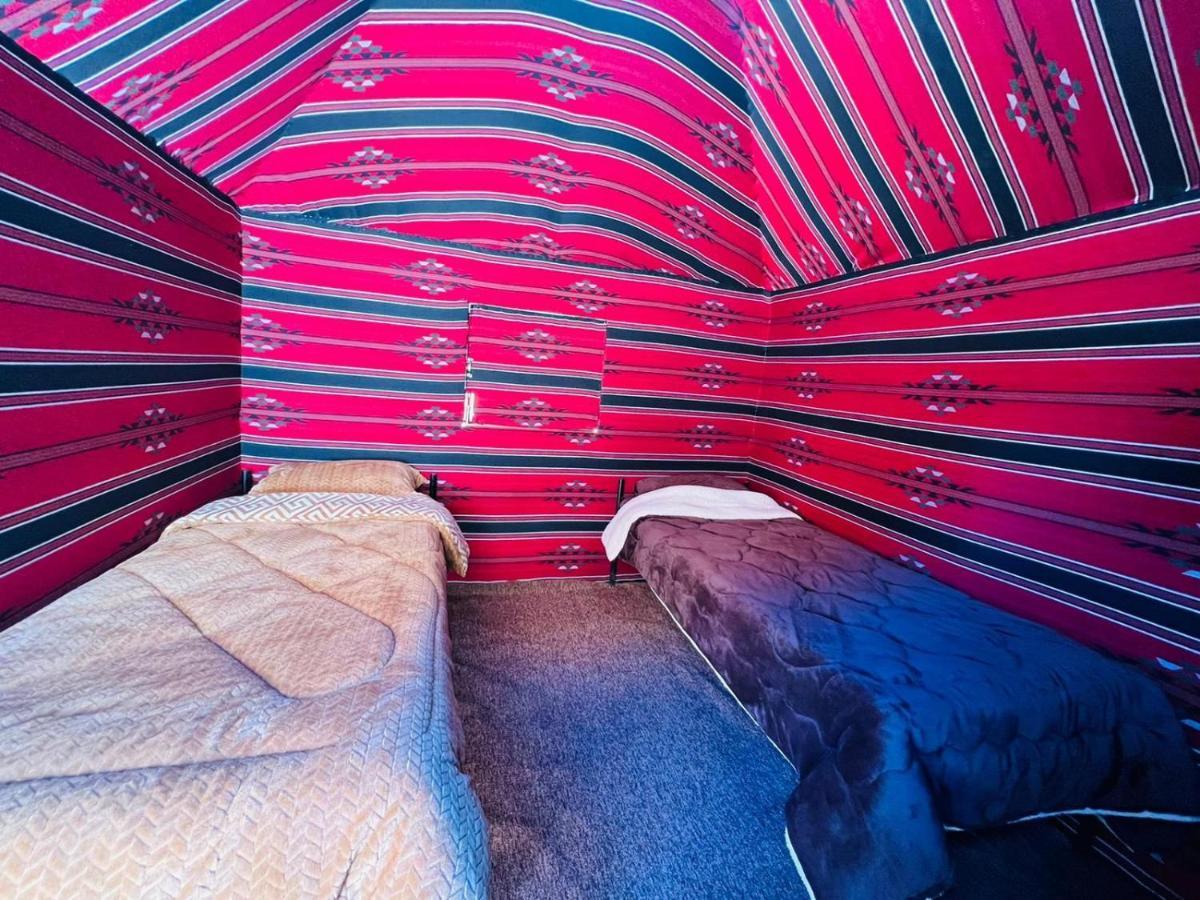 Bedouin Host Camp& With Tour Hotel Wadi Rum Exterior photo