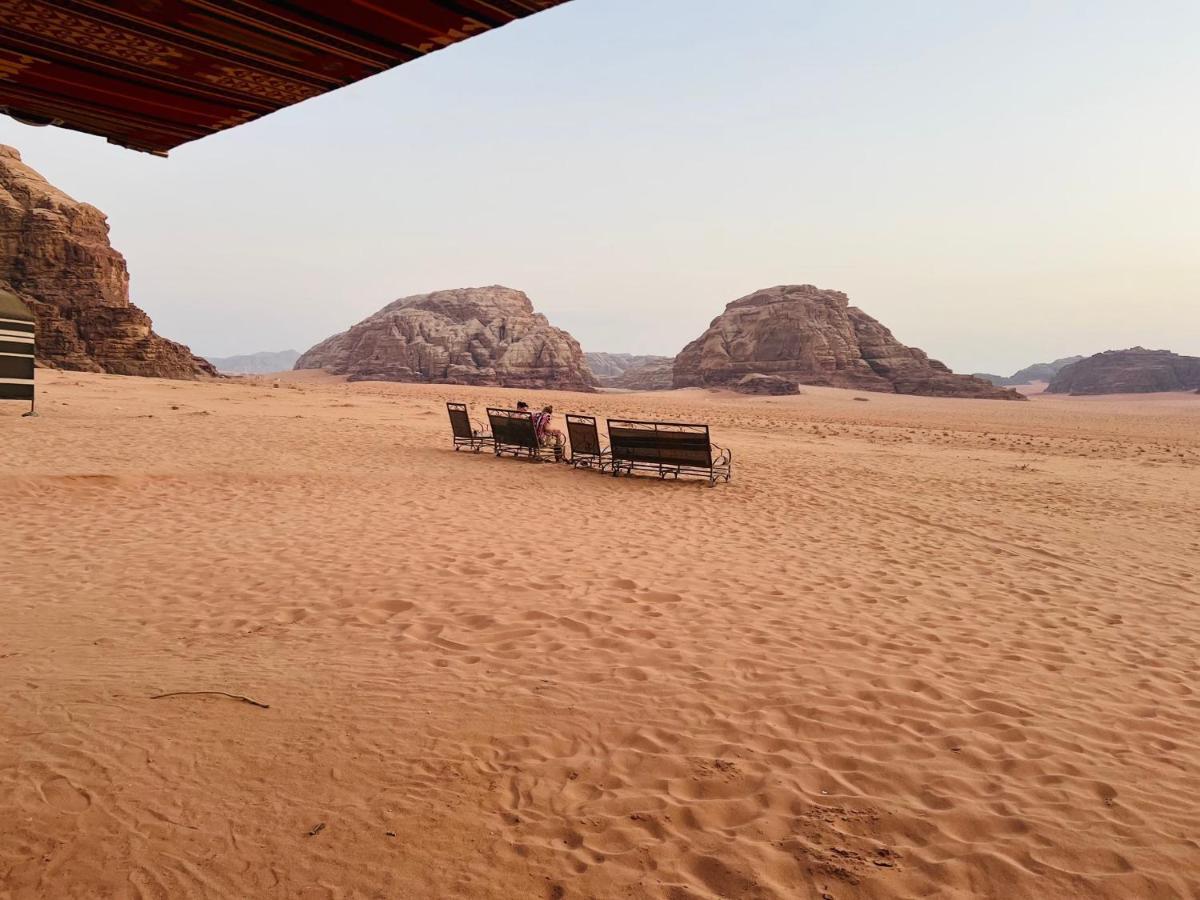 Bedouin Host Camp& With Tour Hotel Wadi Rum Exterior photo