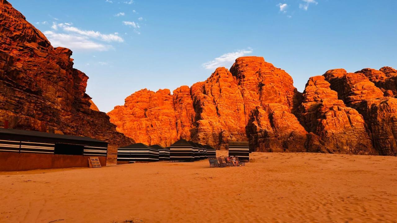 Bedouin Host Camp& With Tour Hotel Wadi Rum Exterior photo